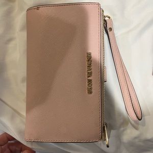Michael Kors pink wristlet
